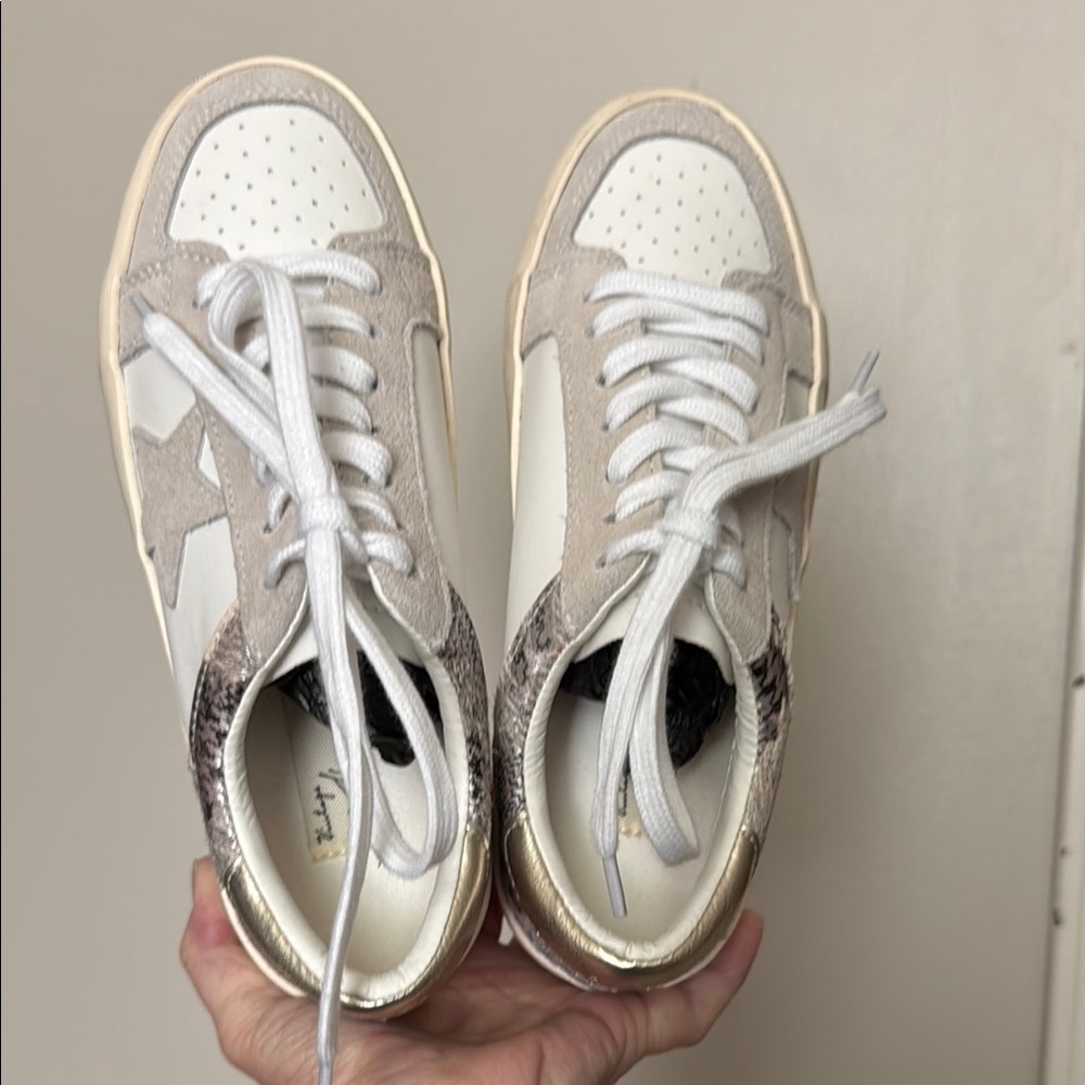 Vintage Havana “Angel” Pewter Croco Sneakers. Size 6.